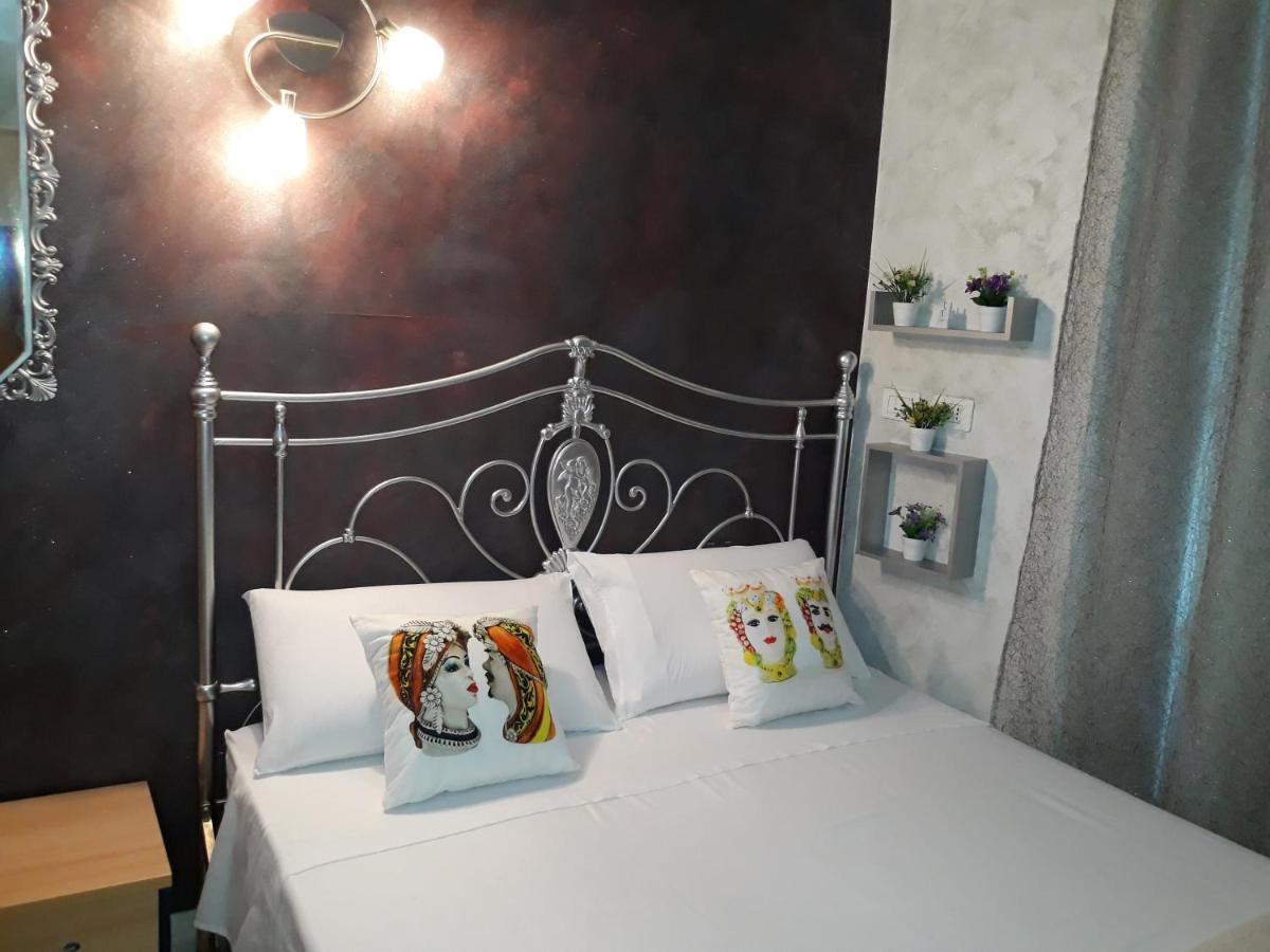 B&B Sotto Gli Archi Catania Exterior photo