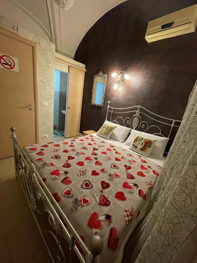 B&B Sotto Gli Archi Catania Exterior photo